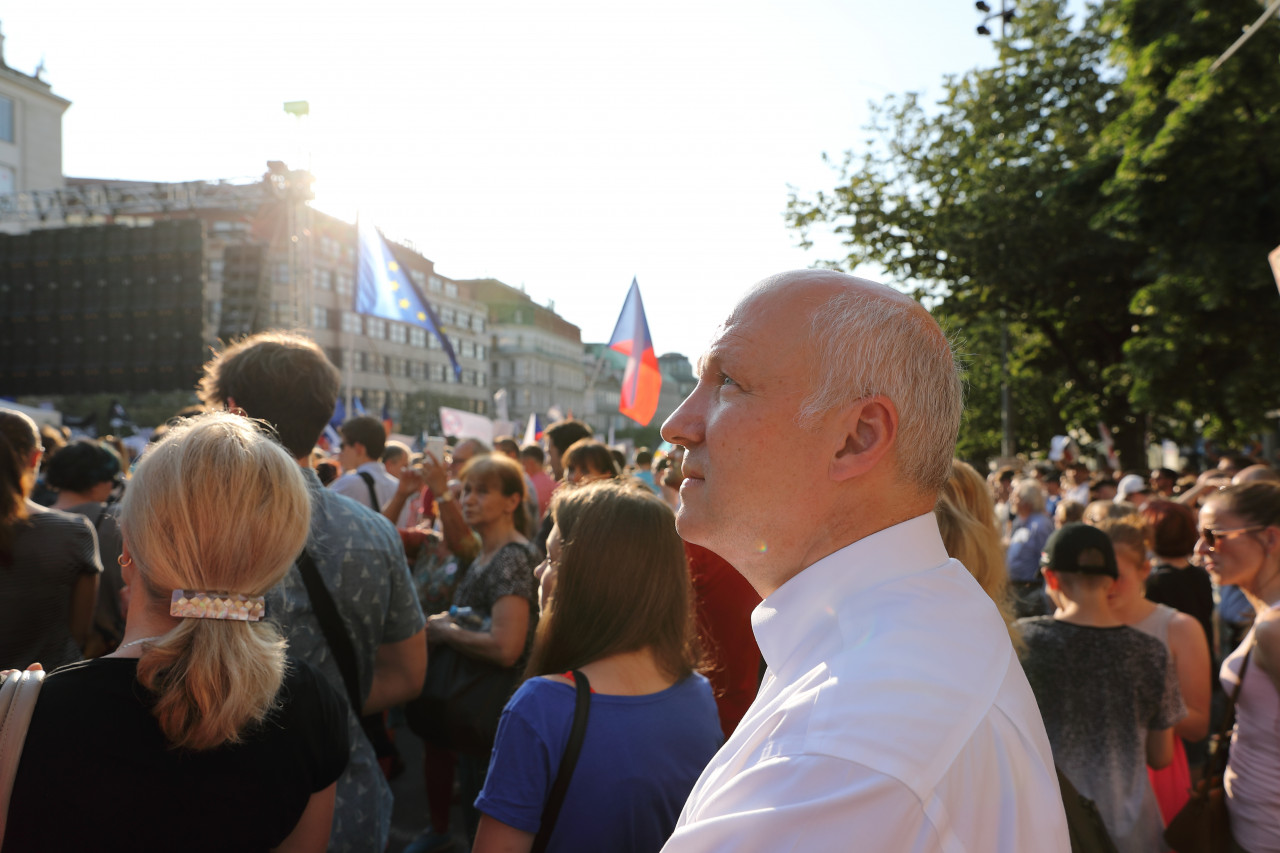 Pavel Fischer na demonstraci na Václavském náměstí v Praze 4. června 2019