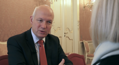 Na nákupu a distribuci Sputniku V měly zájem kruhy okolo prezidenta Zemana