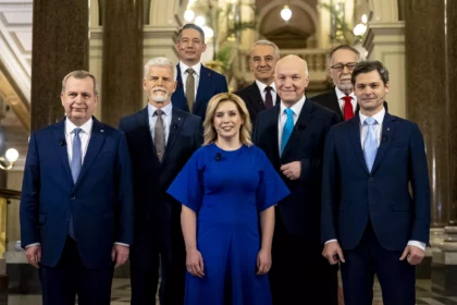Neřekneme. A když, tak Fischer, zní z vládní koalice